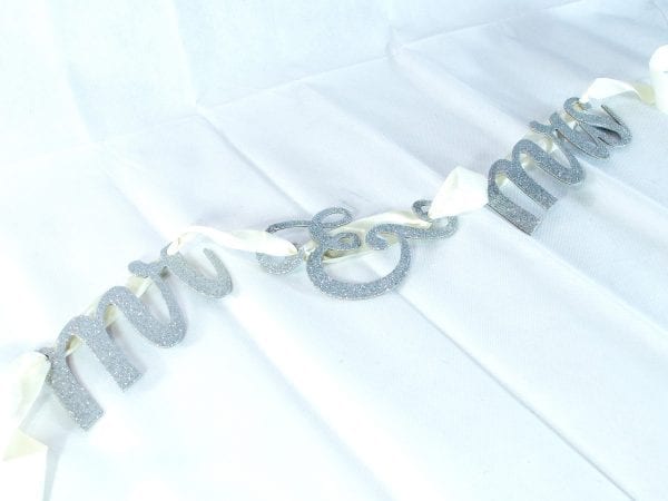 Mr and Mrs Ribbon - Image 3